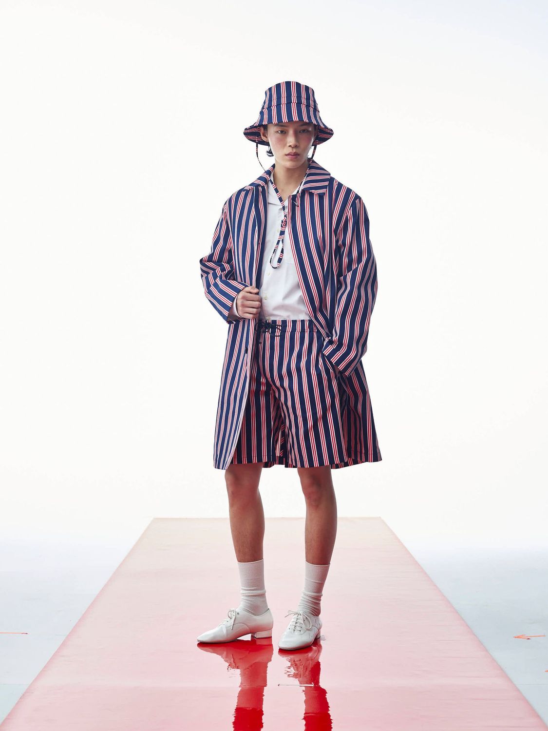 STRIPED TRENCH