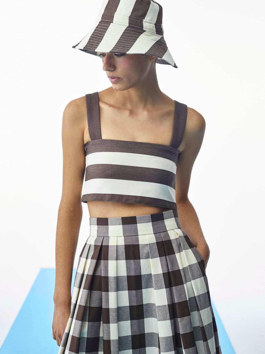 STRAP TOP