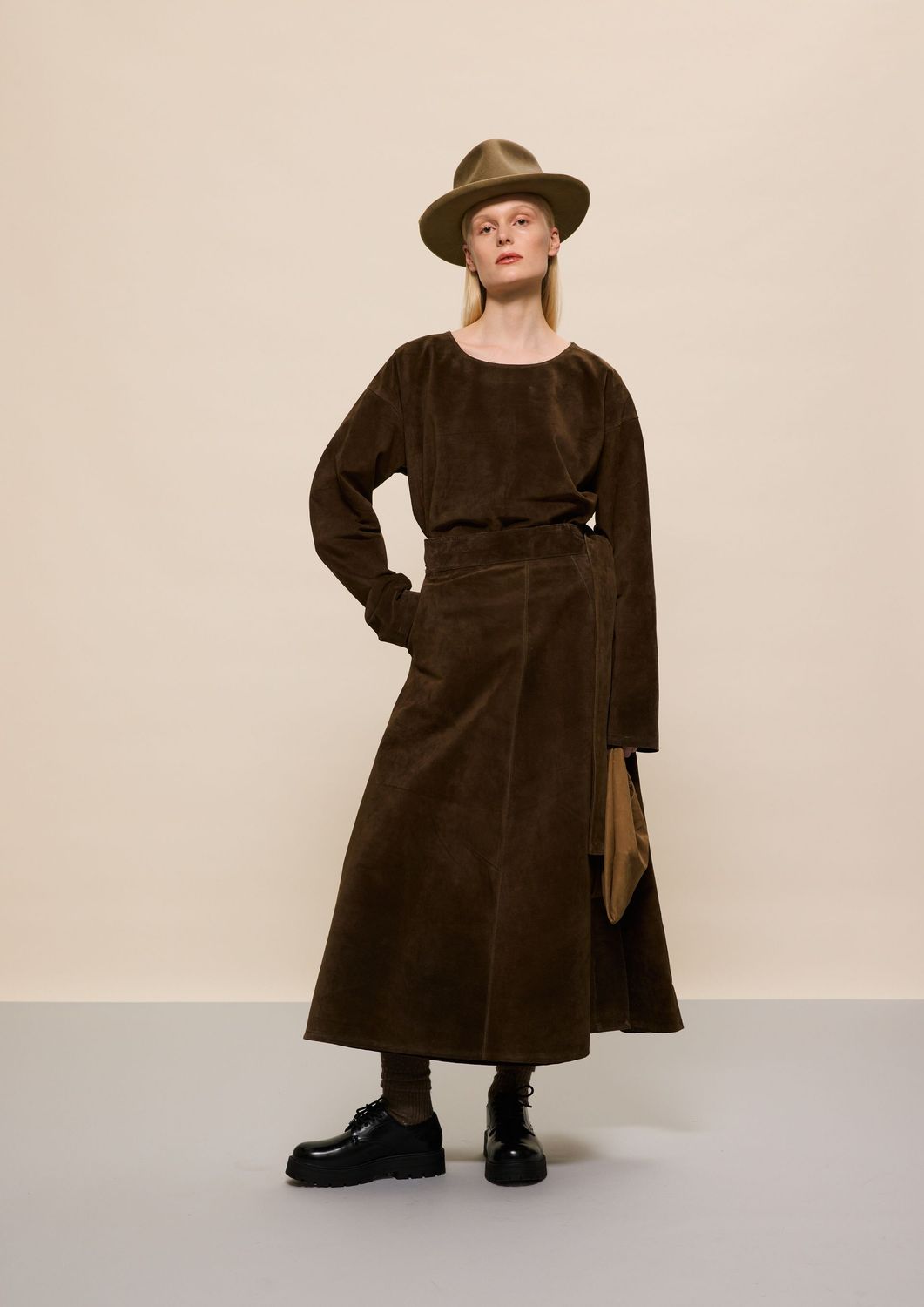 DARK BROWN SUEDE SKIRT