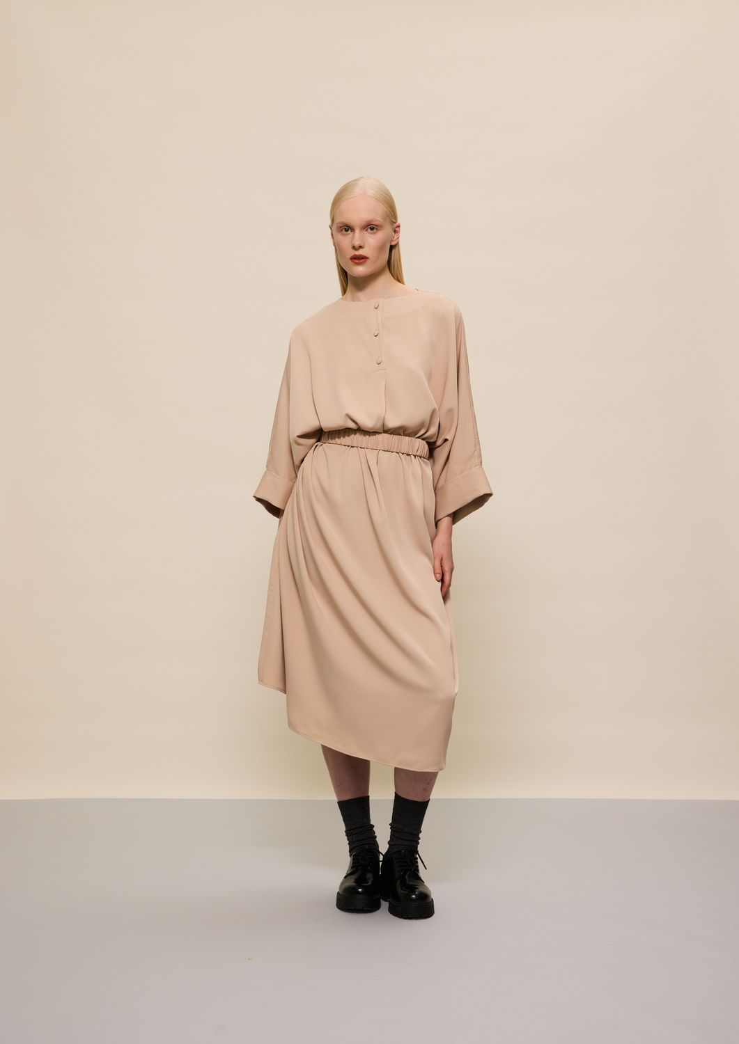 CAMEL OVERSIZED MIDI DRESS
