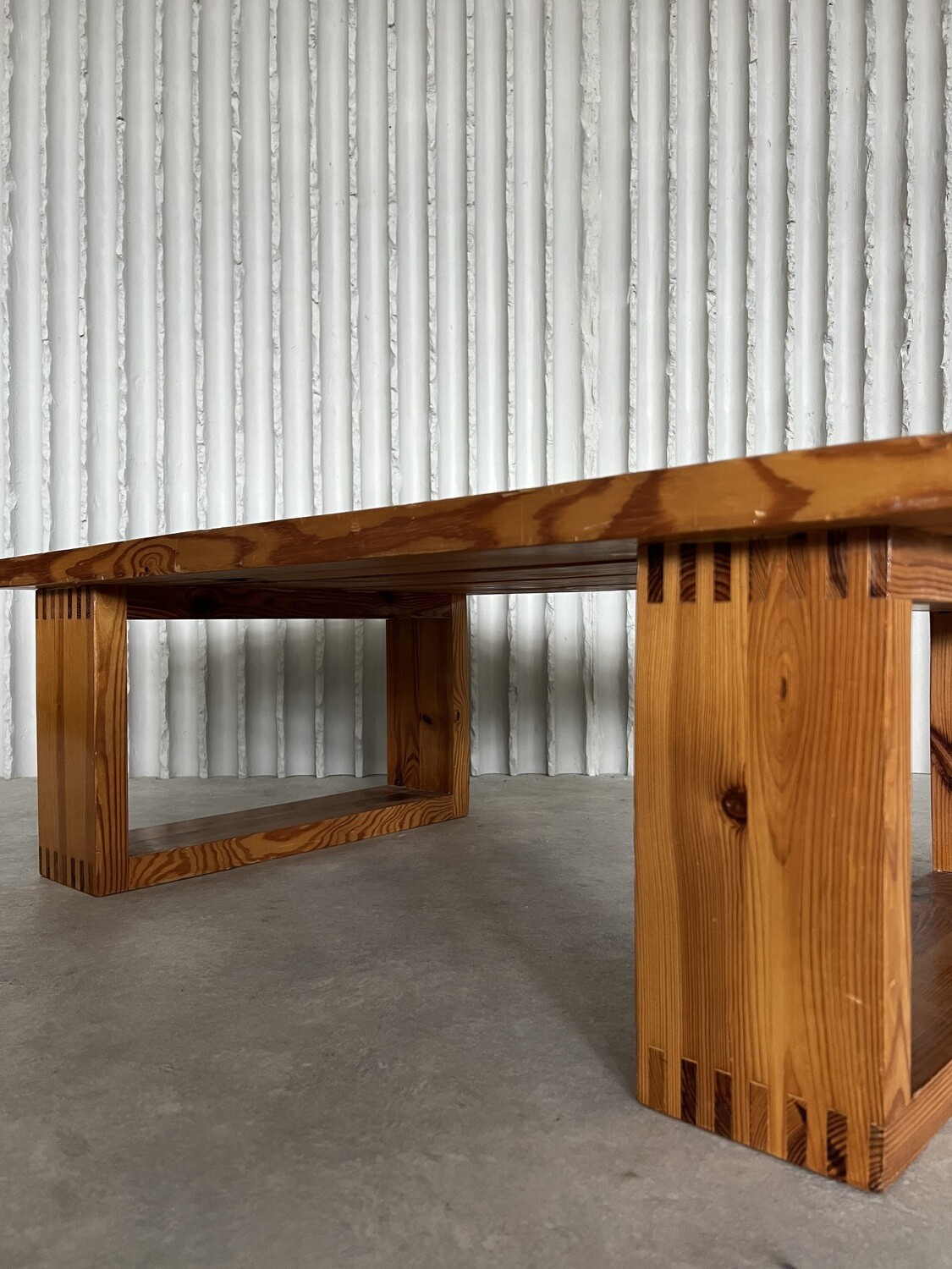 Ate van Apeldoorn coffee table