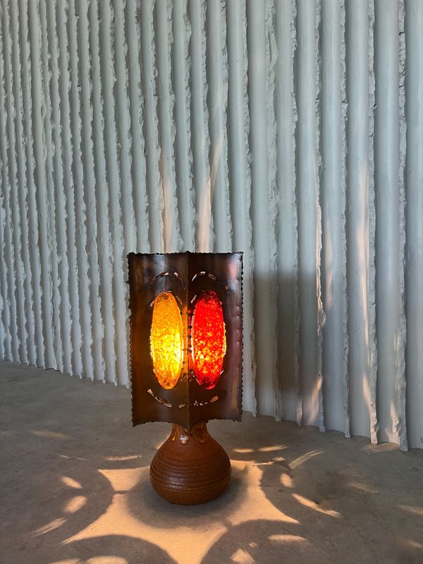 Accolay ceramic. metal and resin table lamp