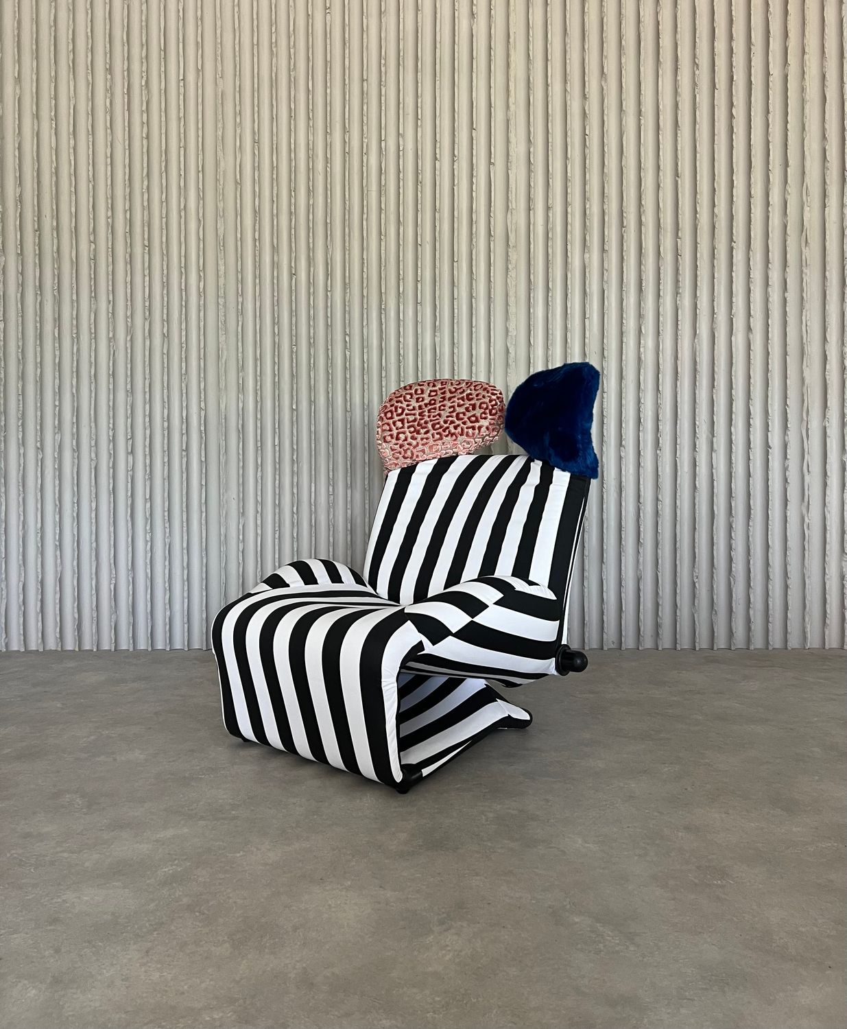 “Wink” chair by Toshiyuki Kita for Cassina Italy “Wink” chair by Toshiyuki Kita for Cassina Italy