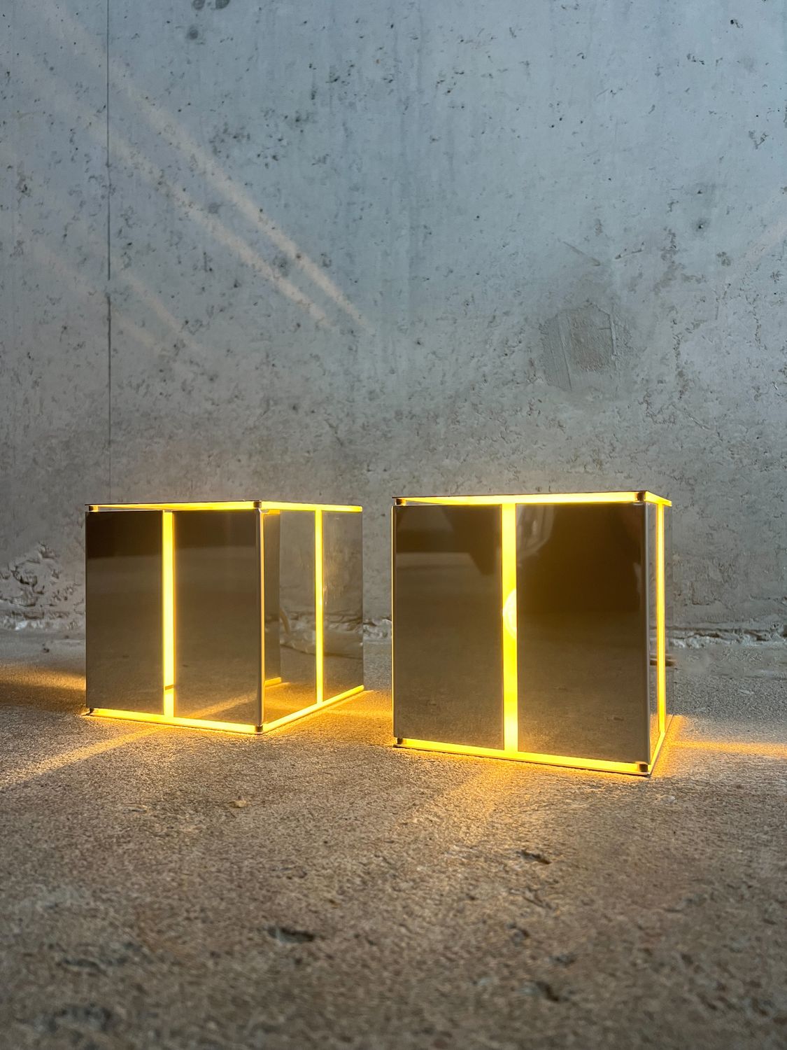 Set of chrome “3H” kinetic table lamps by Paolo Tilche for Sirrah