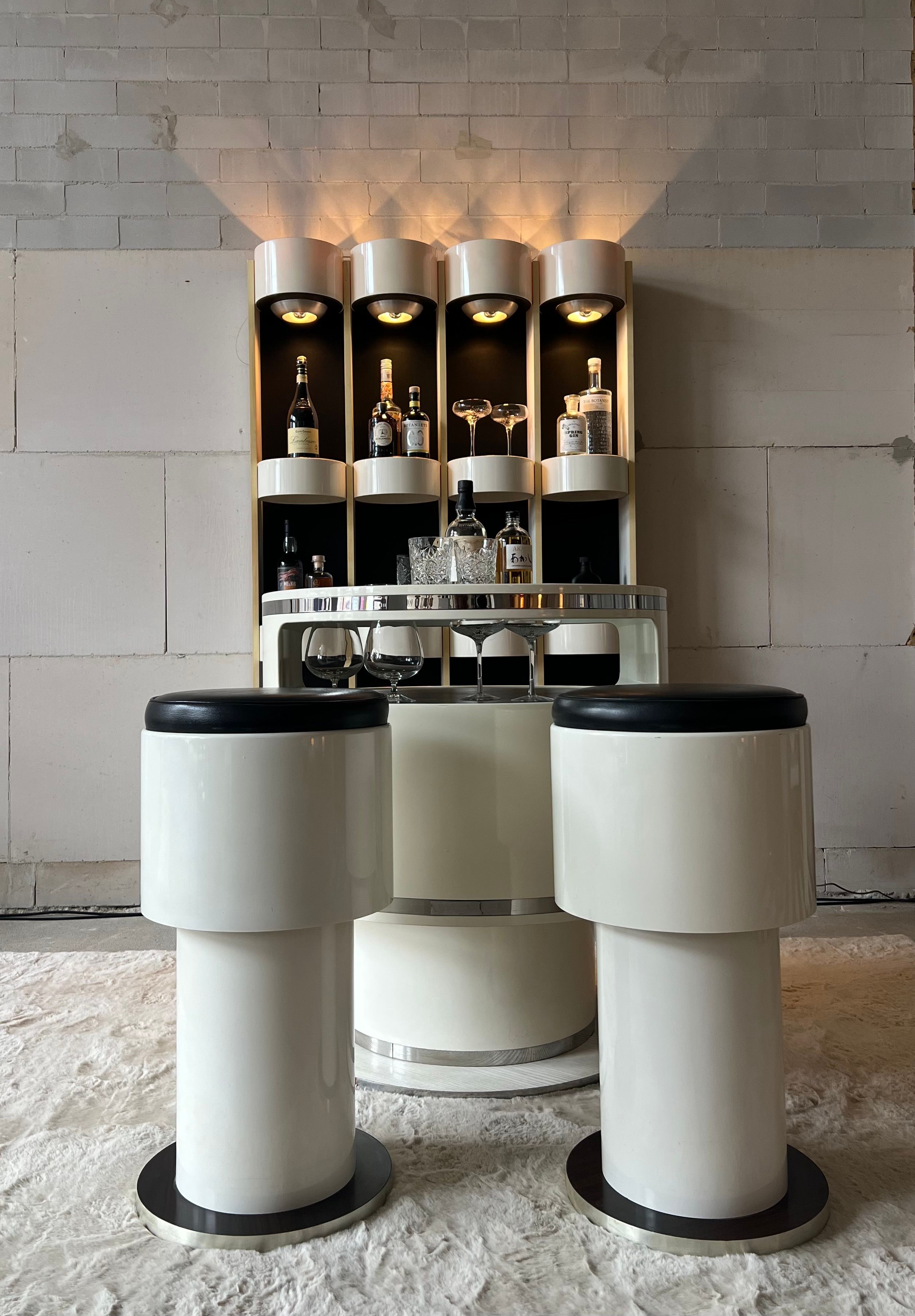 Joe Colombo dry bar, iconic Italian design