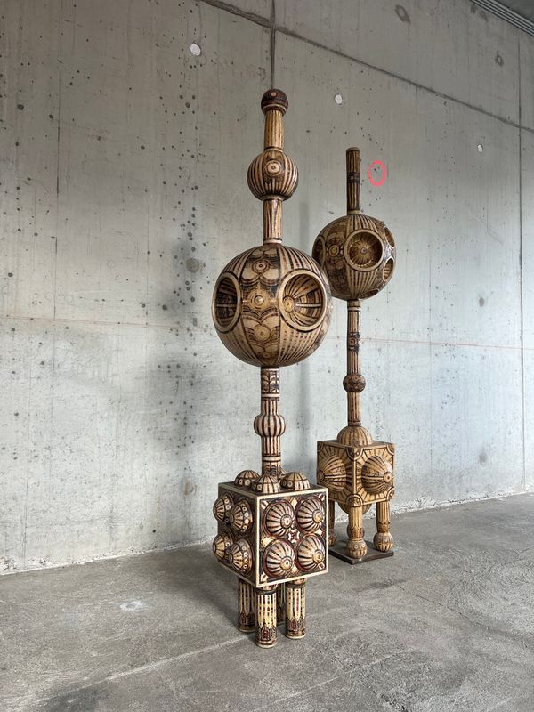 “King and Queen” 1974 , ceramics (230cm and 215cm) by Dries Engelen