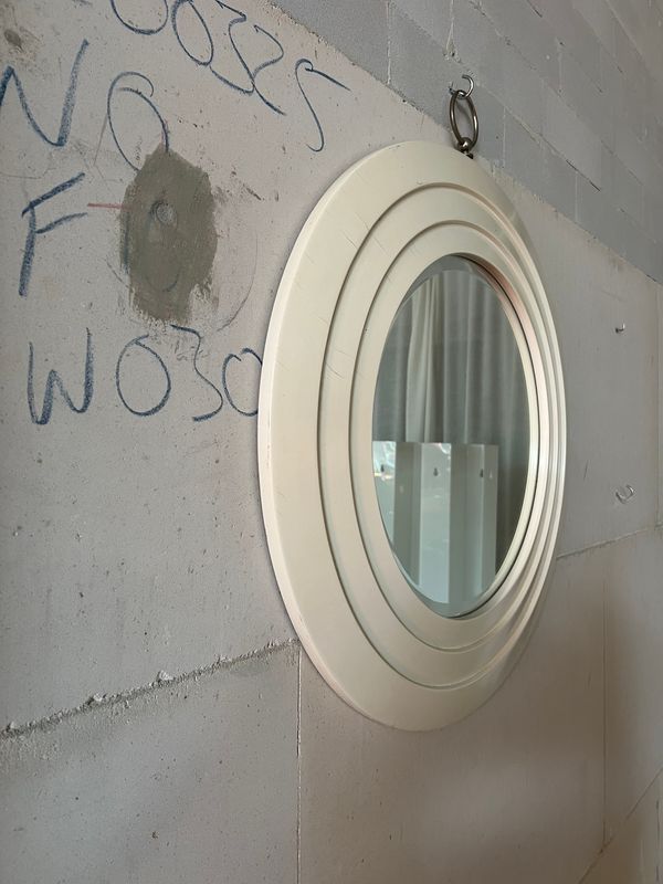Italian Round Mirror – Sculptural Concentric Frame