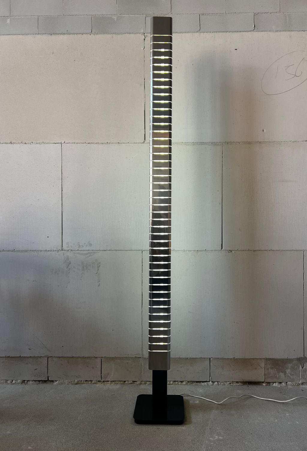 Sculptural Lamperti Floor Lamp, Italy, 1970s Sculptural Lamperti Floor Lamp, Italy, 1970s