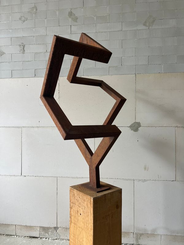 “Balance” steel sculpture “Balance” steel sculpture