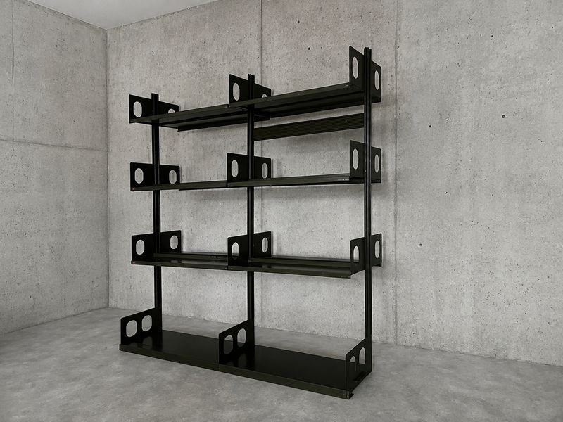 Lips Shelving Unit — Dark Green Metal