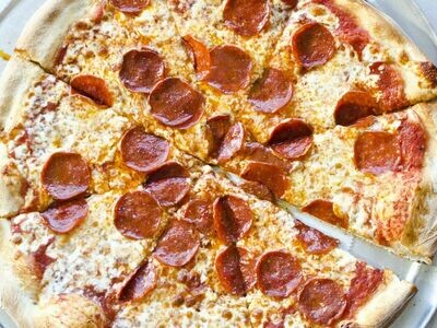 Pointe de Pizza au Pepperoni