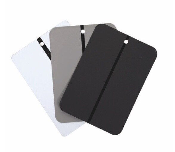 Plaquettes test en métal blanc