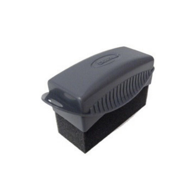 Applicateur pour les pneus