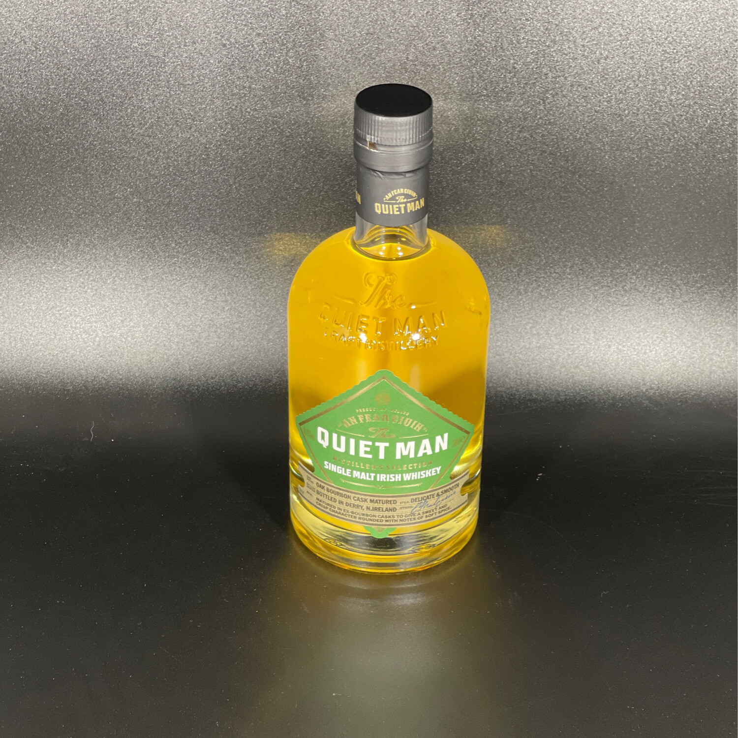 Quiet Man - Irish Whiskey - Distillers Selection -