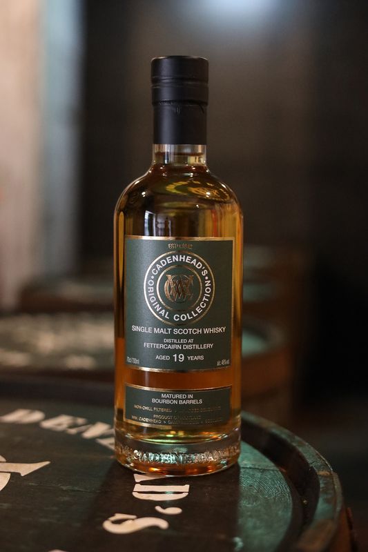 Fettercairn - 19 Jahre - Bourbon Barrels - 46% - Cadenheads Fettercairn - 19 Jahre - Bourbon Barrels - 46% - Cadenheads