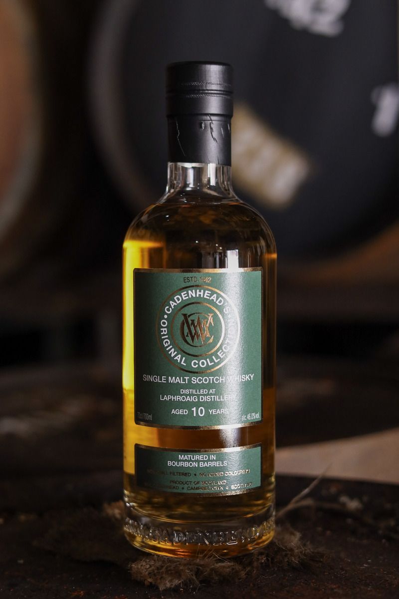 Laphroaig - 10 Jahre - Bourbon Barrels - Cadenheads - 46% Laphroaig - 10 Jahre - Bourbon Barrels - Cadenheads - 46%