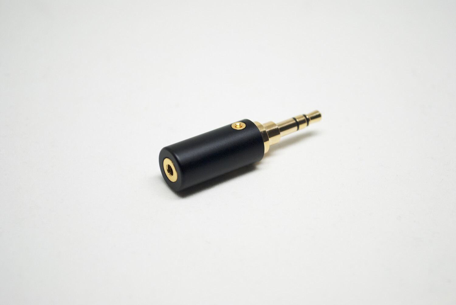Micro Series 2.5mm TRRS to 3.5mm TRS Adapter