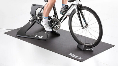 Tacx - Tappetino arrotolabile per rulli da allenamento