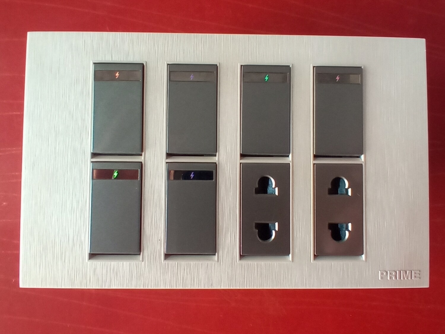 6 Gang switches 