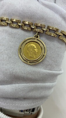 Goldarmband mit Münze