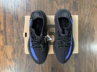 Yeezy 350 Boost V2 (Dazzling Blue)