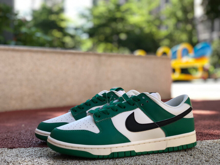 SB Dunk Low Lottery Green