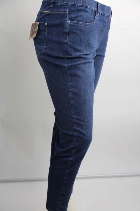 pamela 4975 zand