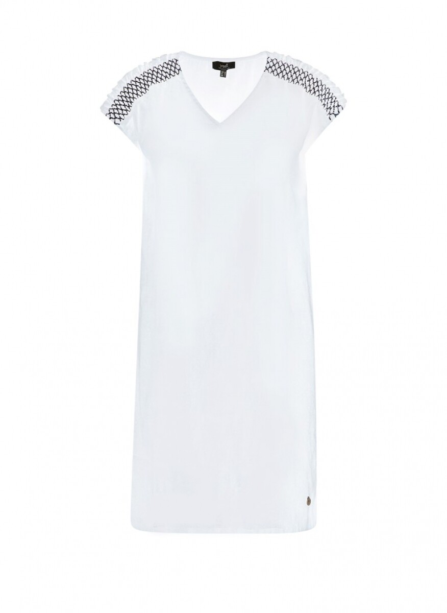 A000777 White A000777 White