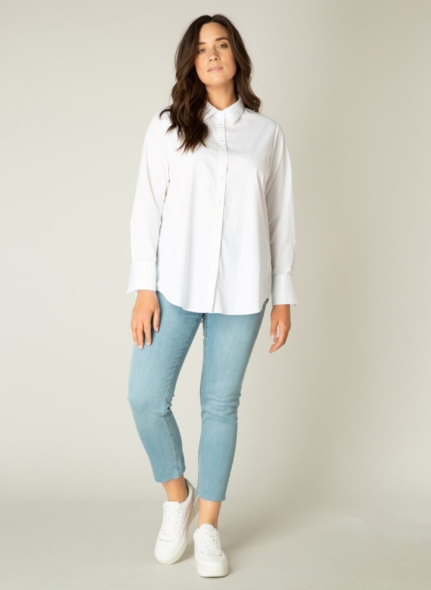 7000035 White