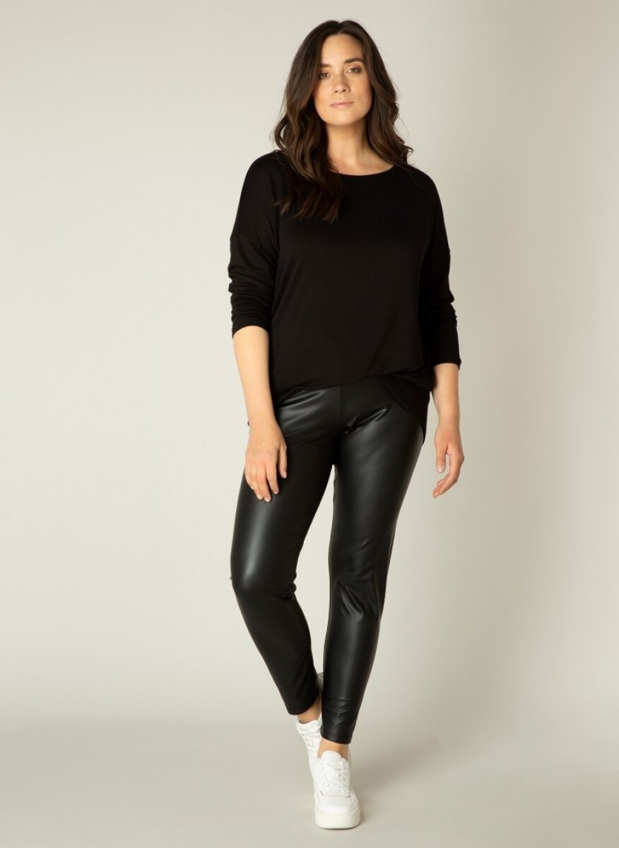 7000021 Black