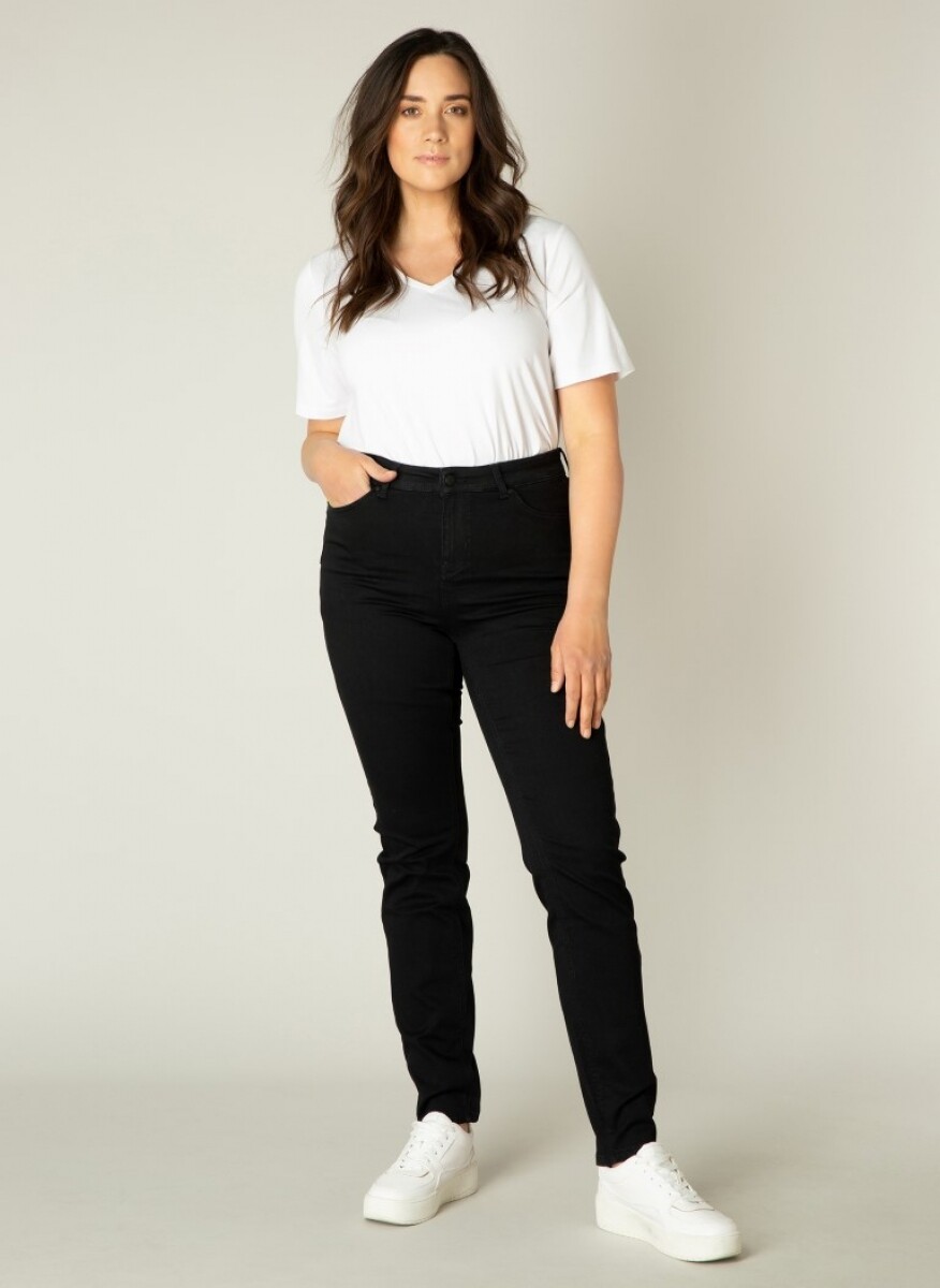 7000007 Black