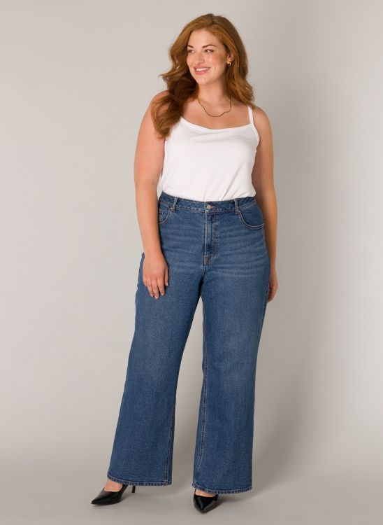 Base Level Curvy Amylia Mid Blue 7000108