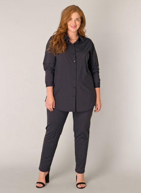 Base Level Curvy Lara Black 7000115