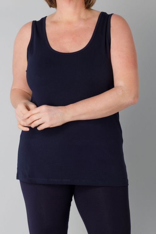 Base Level Curvy Yuppie Dark Blue 7000113
