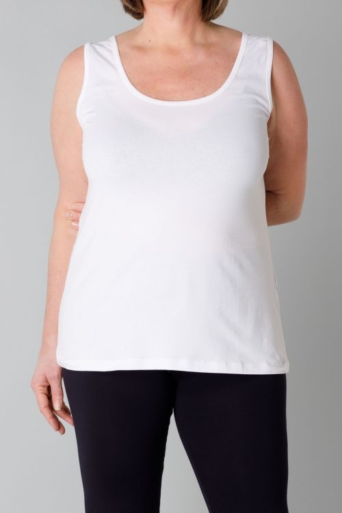 Base Level Curvy Yuppie White 7000113