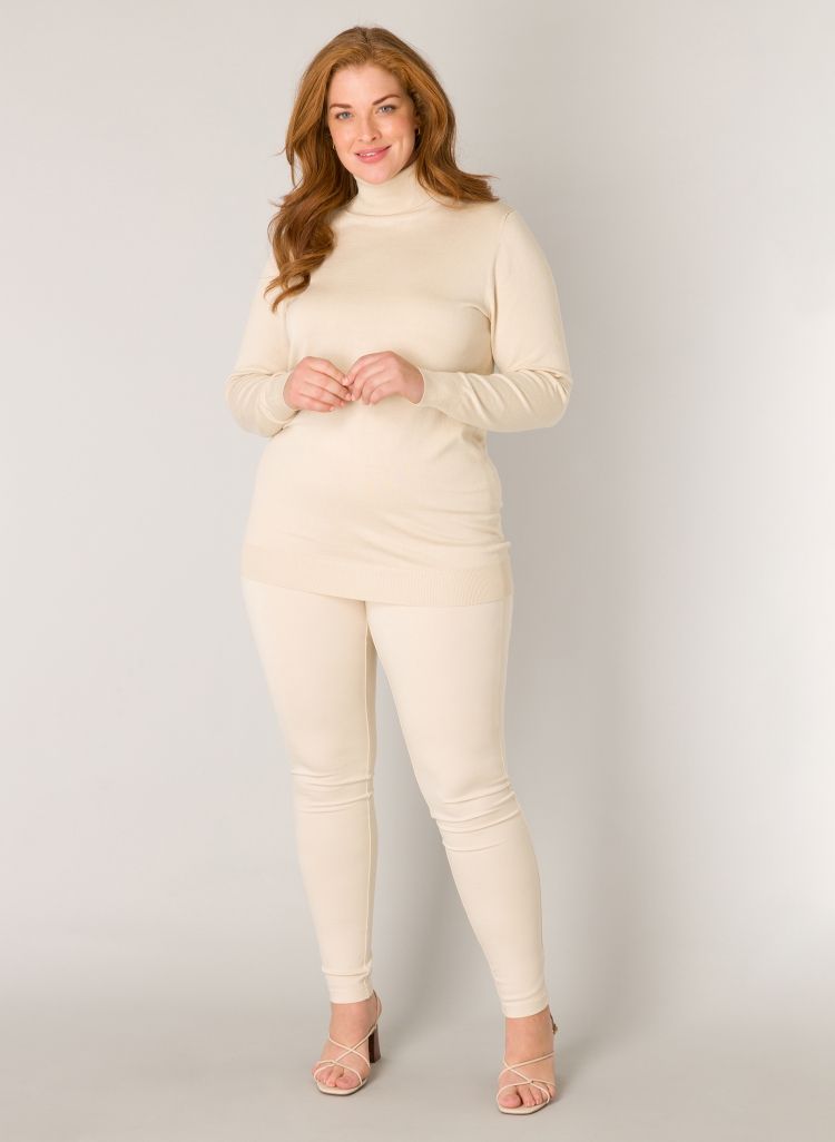 7000066 Light Beige