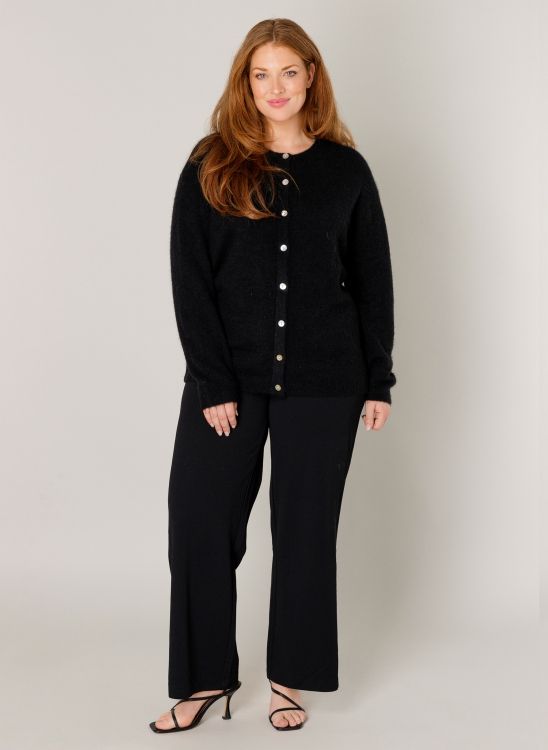 Base Level Curvy Yulia Black 7000122