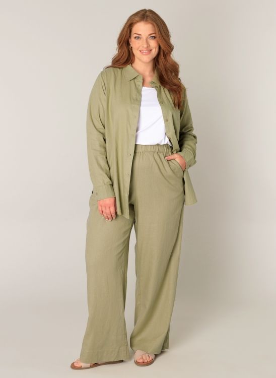 Base Level Curvy Yula Soft Army 7000085