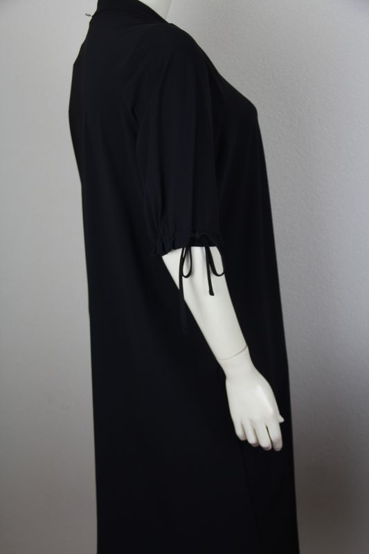Only-M Jurk V openstaand boordje en koordje Nero SC.ABITO.086DG