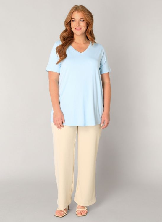 Base Level Curvy Alba Light Blue 7000018