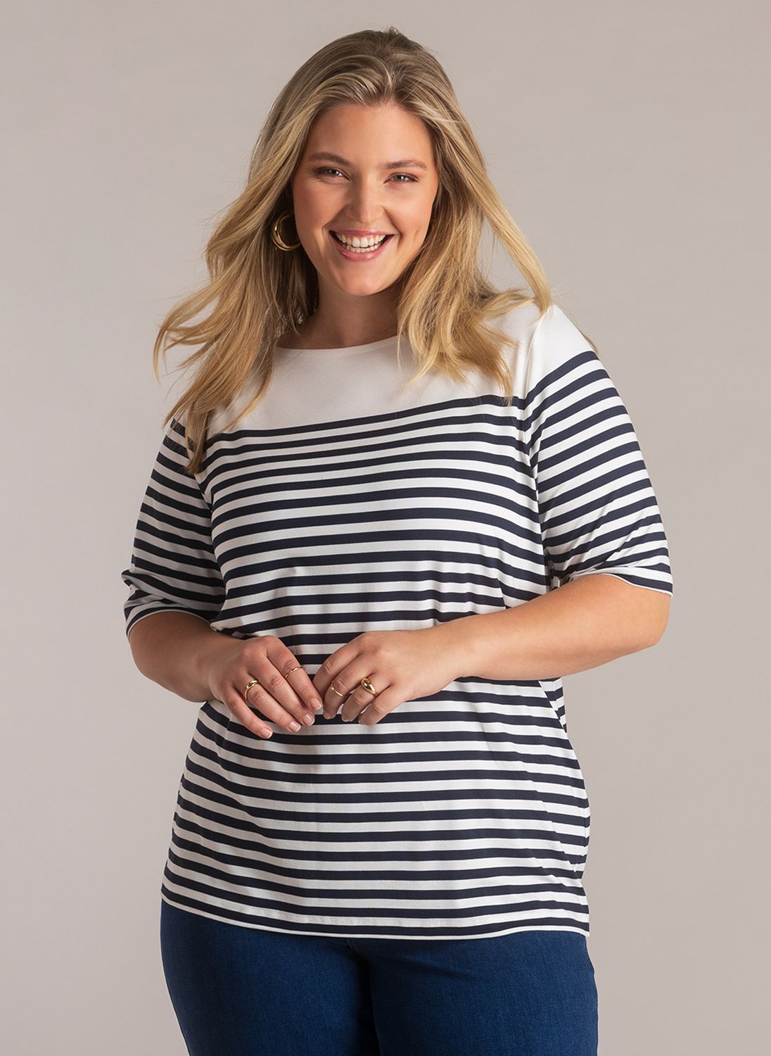 Yest Curve Jamila Off White/Navy A006118