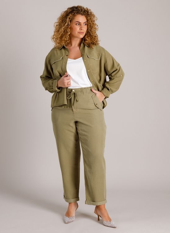 Yest Curve Jovana Olive A006067
