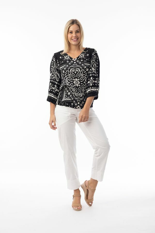 Orientique Boho Topa Shape  4 Paisley Panel Black 82229