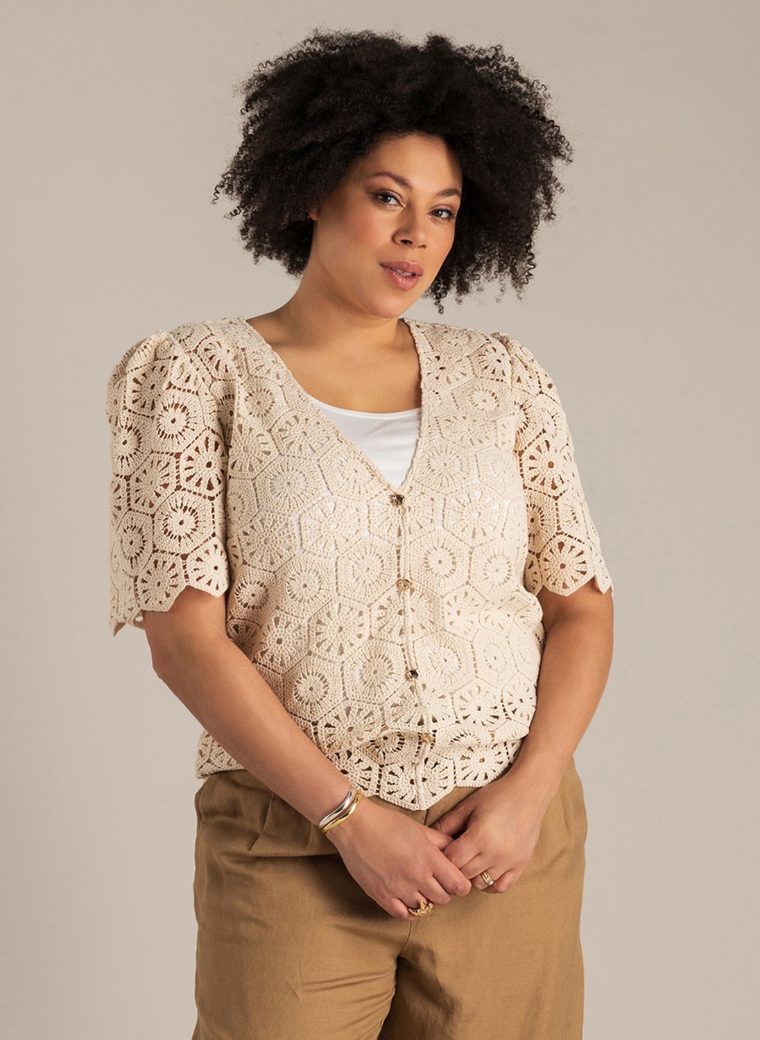 Yest Curve A006313 Cream A006313