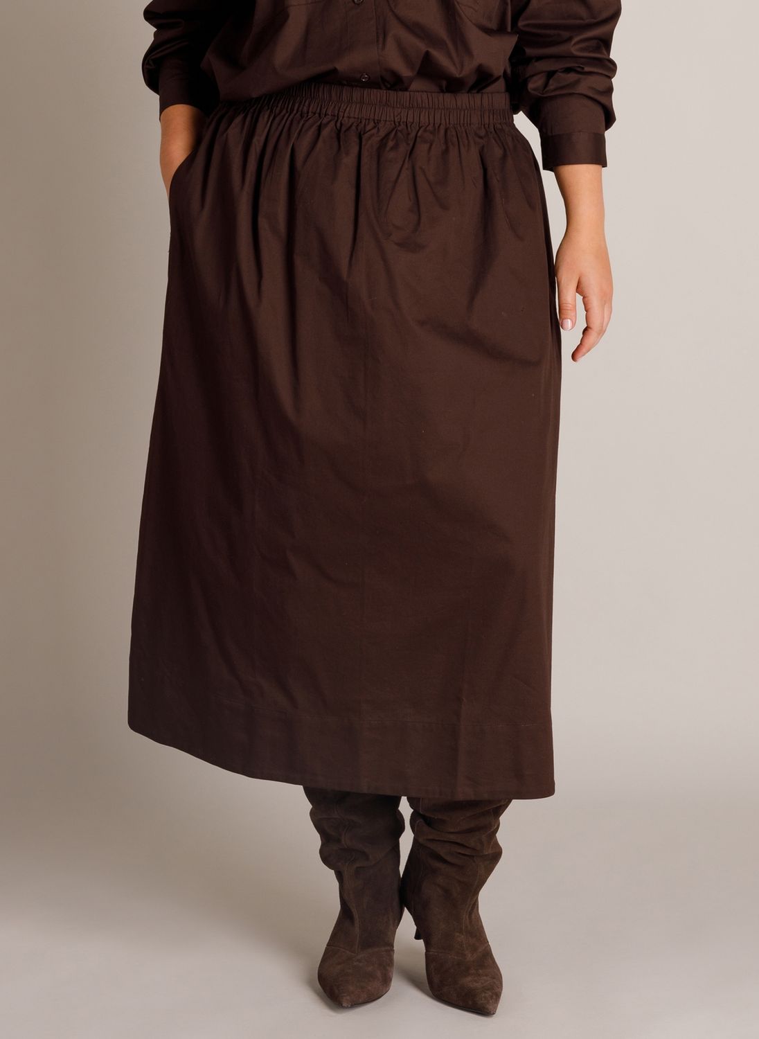Yest Curve Dark Brown A006418