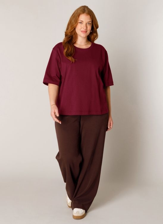 Base Level Curvy 7000134 Wine Red 7000134