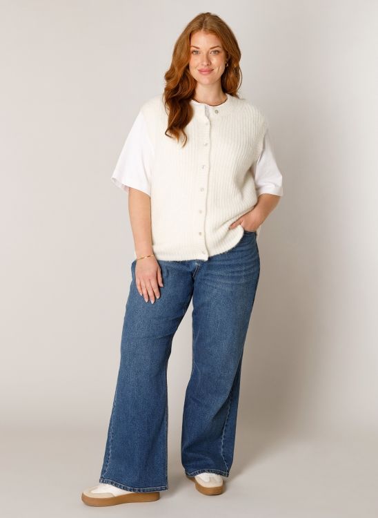 Base Level Curvy 7000135 Ecru 7000135