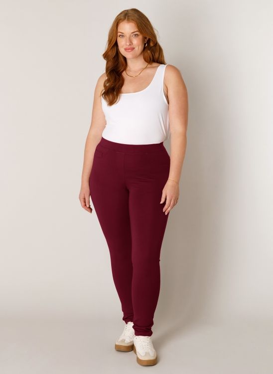 Base Level Curvy Arnika Wine Red 7000005