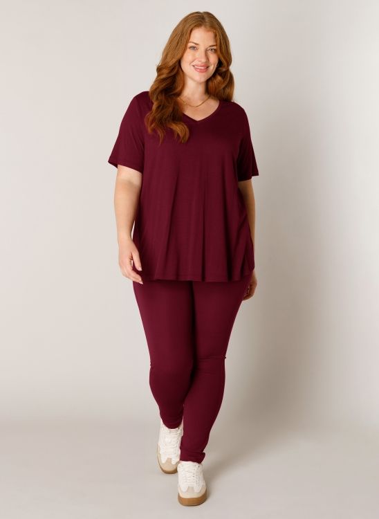 Base Level Curvy Alba Wine Red 7000018