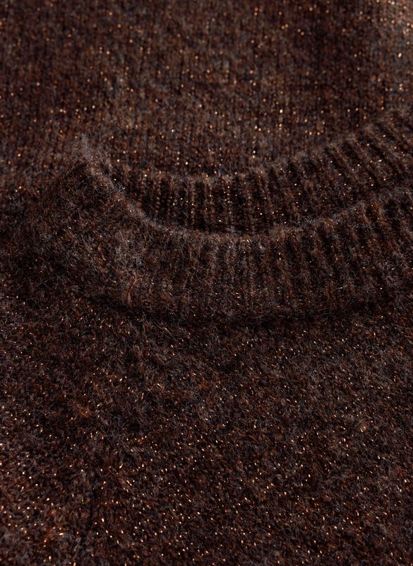 Yest Curve Vanja Brown A006727